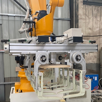 Buy 380V Robot Box Stacker Robotic Arm Palletizer 220kg Max Load online manufacture